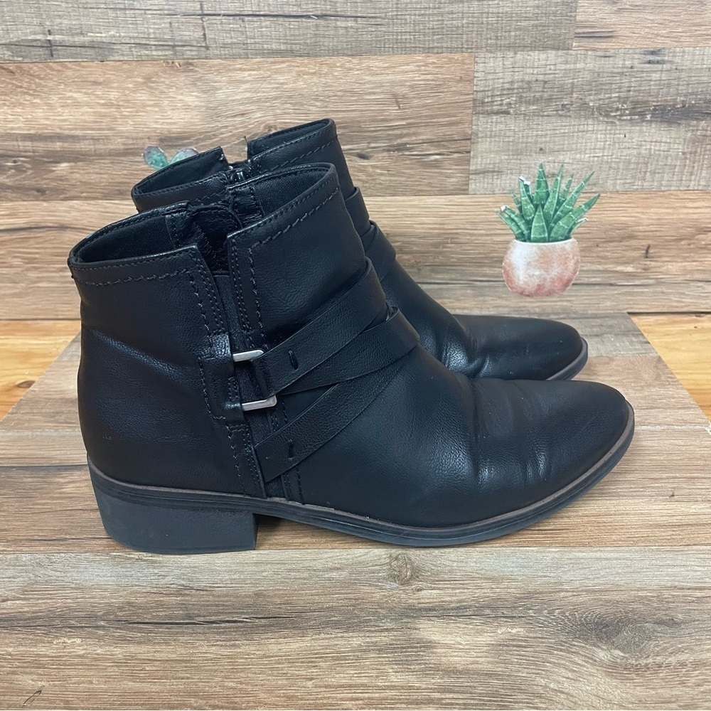 Baretraps Magena women’s leather ankle boots moto side zip women’s 8.5
